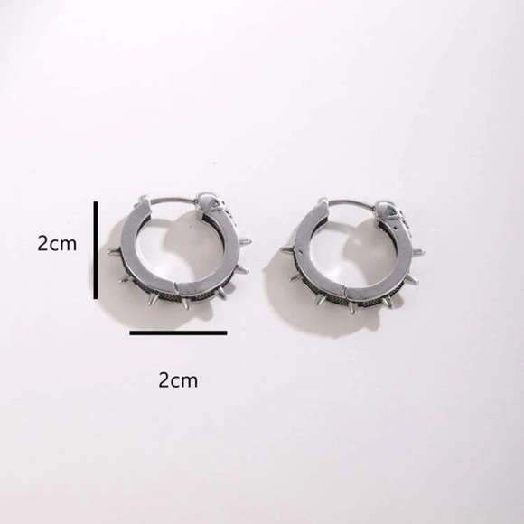 💀 Awesome Rustic Style Skeleton Skull Spiked Hoop Earrings 💀 - Picture 3 of 5